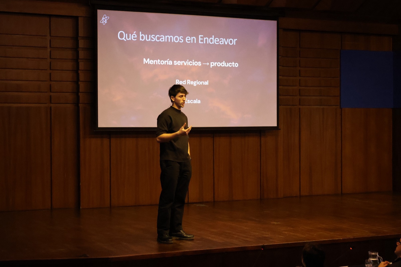 Atom AI en Endeavor